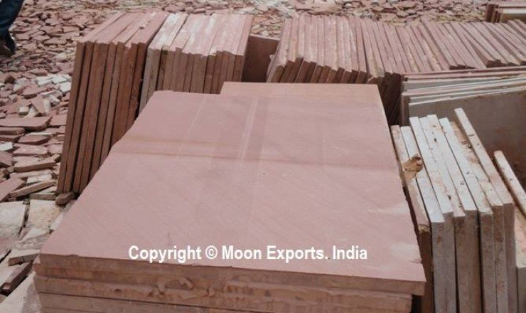 Slabs and tiles of natural stones