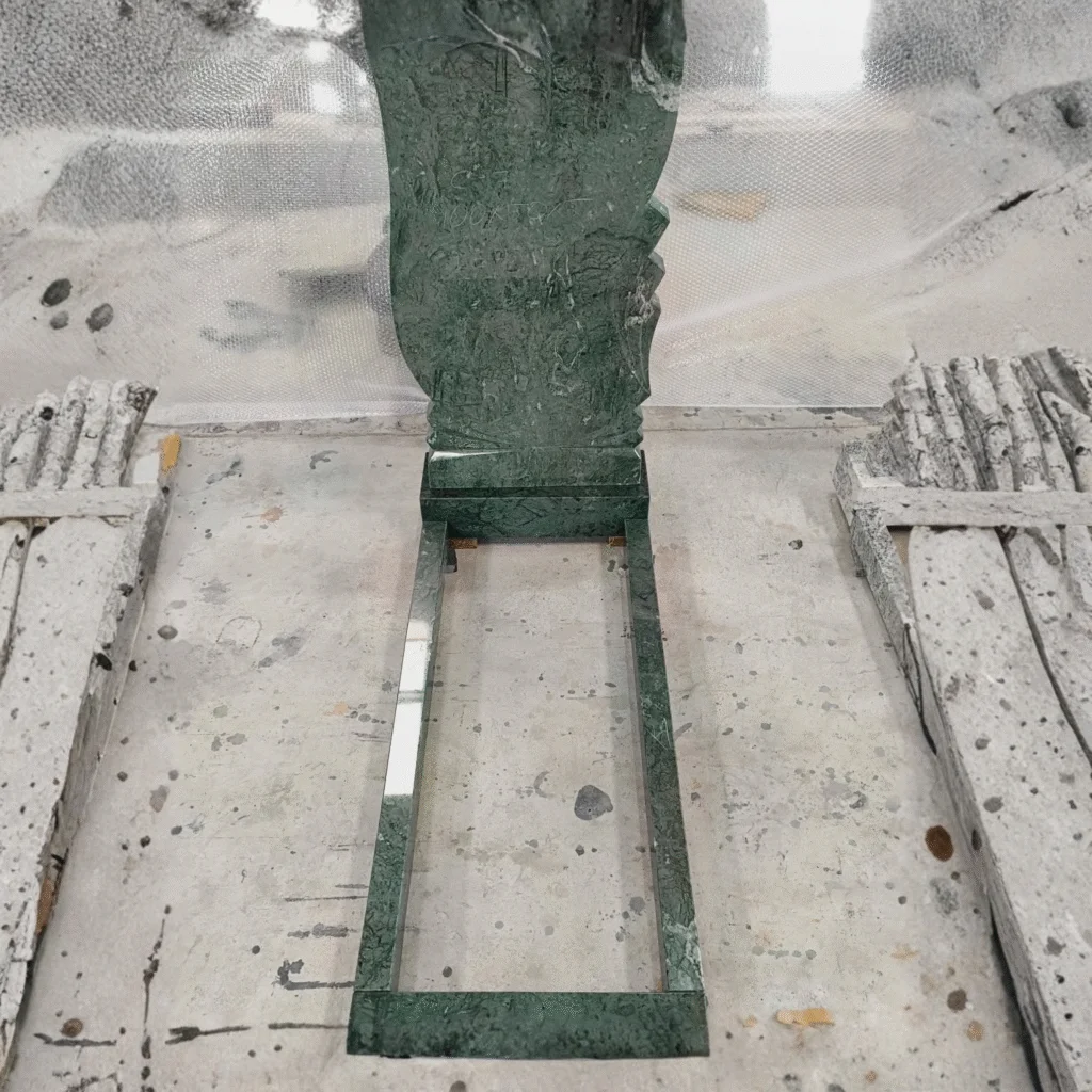 Monument 18 1024x1024 1