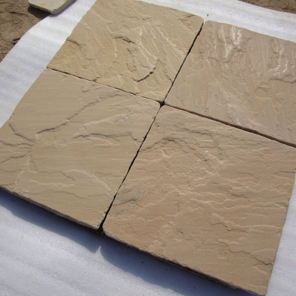 L. Yellow Natual Raven Surface Tumbled Brush