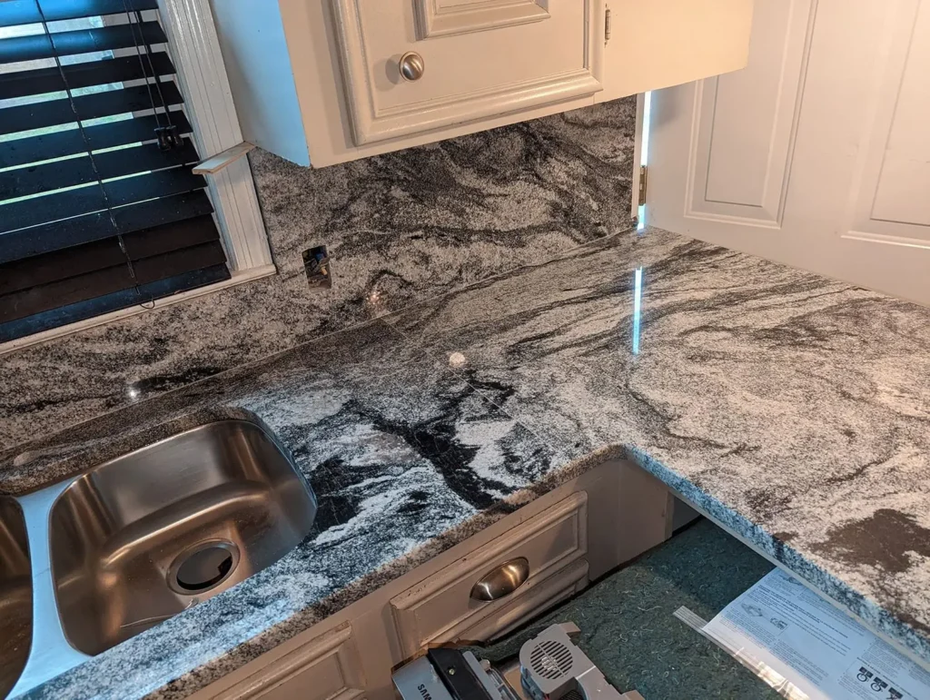 viscon white granite seam 3 17 725f48cefa